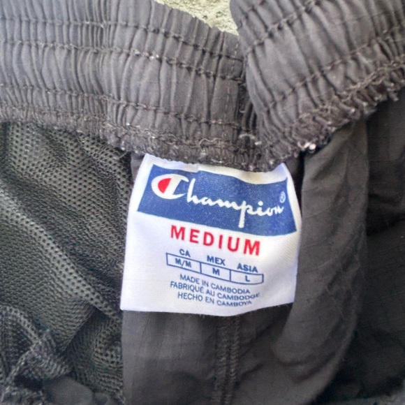 Vintage Mens Champion Nylon Mesh Athletic Warm Up Shorts Size Medium - Picture 4 of 5